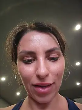הופעת וובקאם של Izabella_Bella
