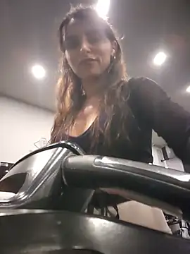 Izabella_Bella Adlı Modelin Canlı XXX Sohbeti