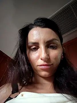 Izabella_Bellan Webbikameraesitys