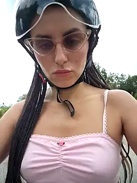 Izabella_Bella Pertunjukan Webcam