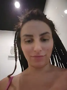 Chat XXX en directo de Izabella_Bella