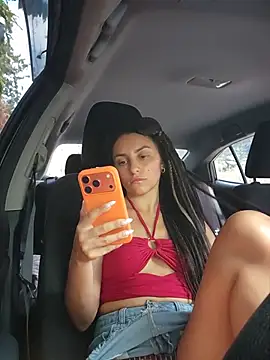 הופעת וובקאם של Izabella_Bella