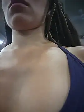 Izabella_Bellan Webbikameraesitys