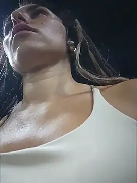 Izabella_Bella Adlı Modelin Web Kamerası Şovu