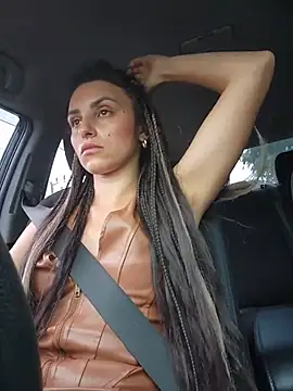 Pokazy przed kamerką – Izabella_Bella