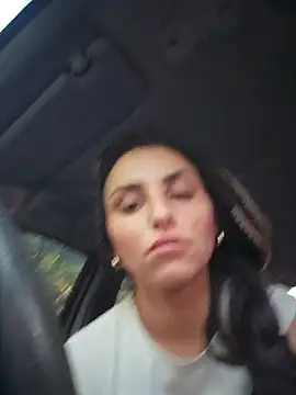 הופעת וובקאם של Izabella_Bella
