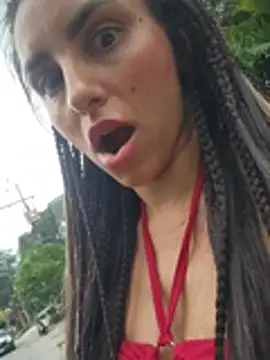 Izabella_Bellan Webbikameraesitys