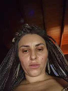 הופעת וובקאם של Izabella_Bella