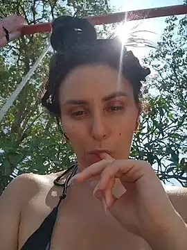 Izabella_Bella – webcam-show
