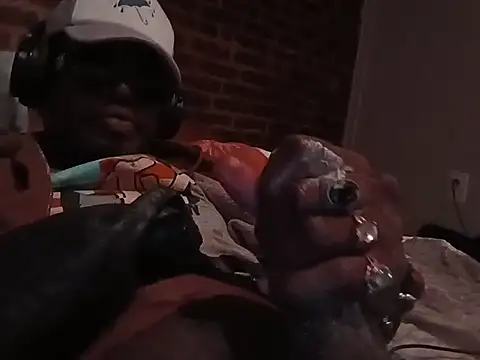 BlackD4uxo webkamerás műsora
