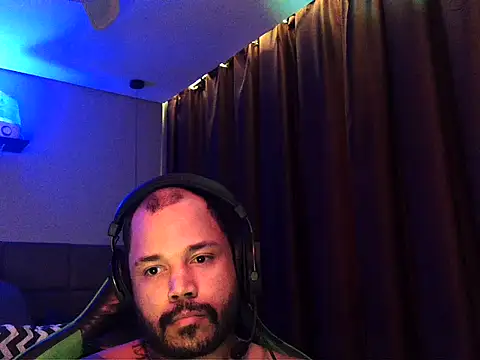 Ale_Mineiro webkamerás műsora