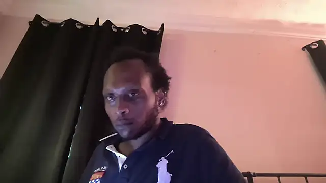 Trappboy93 Show in webcam