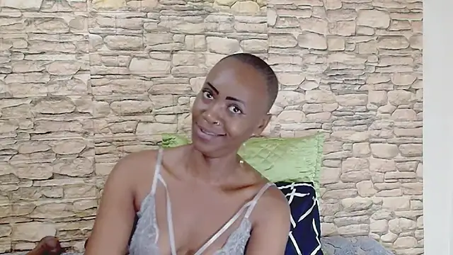 EbonyOlive69 网络视讯表演
