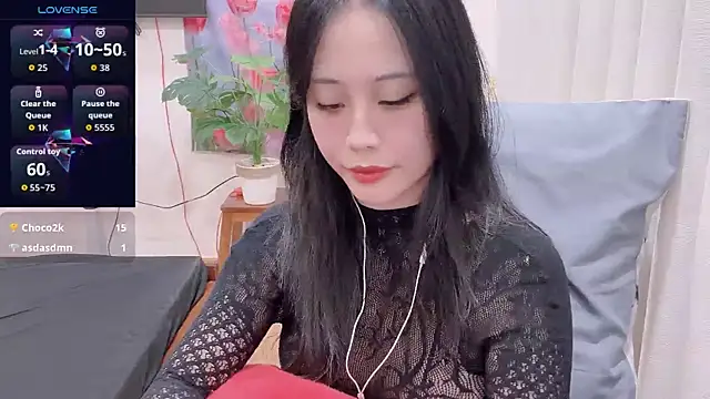 -rosiie-のライブXXXチャット