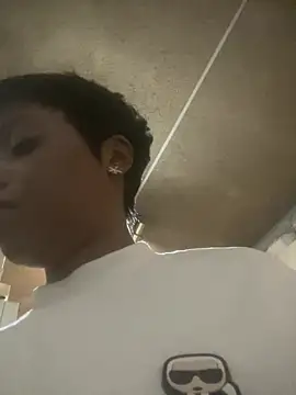 NAUGHTYSHALOTXX 실시간 채팅방
