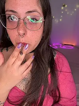 Mizztikaa Live XXX-chat