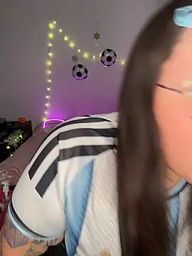 Mizztikaa Show in webcam