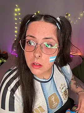 Онлайн чат XXX Mizztikaa