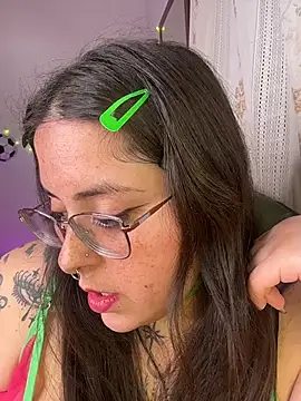 Mizztikaa's Live XXX Chat