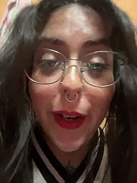 Mizztikaa: απευθείας συνομιλία ΧΧΧ