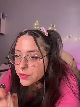 Mizztikaa Adlı Modelin Web Kamerası Şovu
