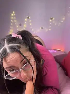 Mizztikaa's Webcam Show