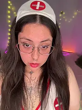 Mizztikaa Chat XXX live