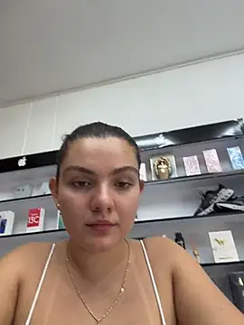 Eva_stark10: διαδικτυακό σόου στην κάμερα