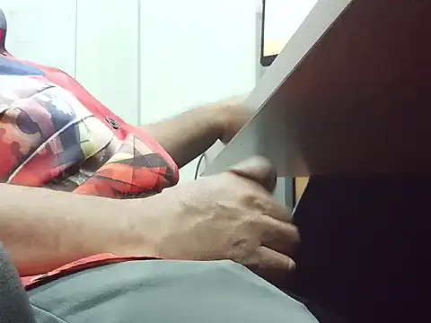 m3ed74@xh Show Webcam