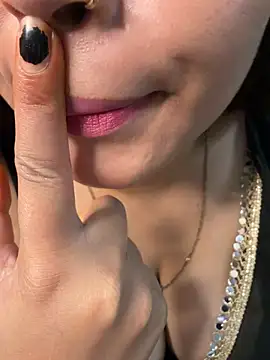دردشة Diya_Chopra الجنسية المباشرة
