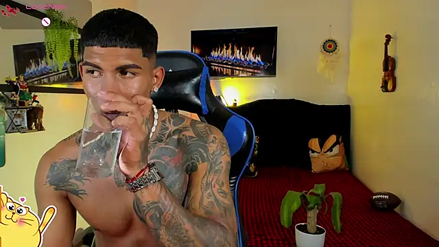 Damian_latinxxx 网络视讯表演