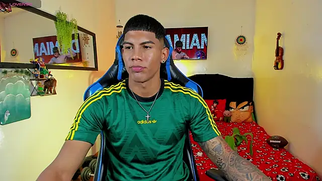 Damian_latinxxx 网络视讯表演