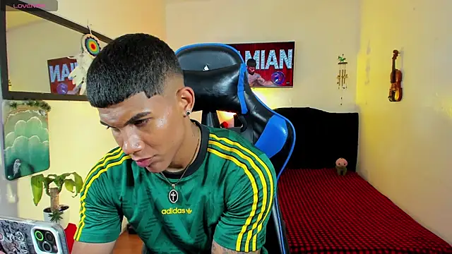 Damian_latinxxx's Webcam Show