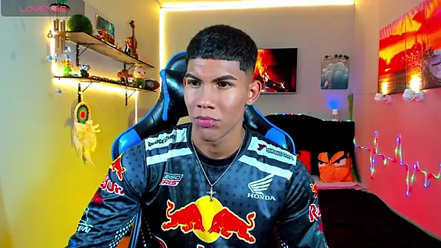 Webkamerová show Damian_latinxxx