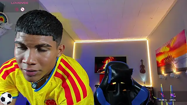 Pokazy przed kamerką – Damian_latinxxx