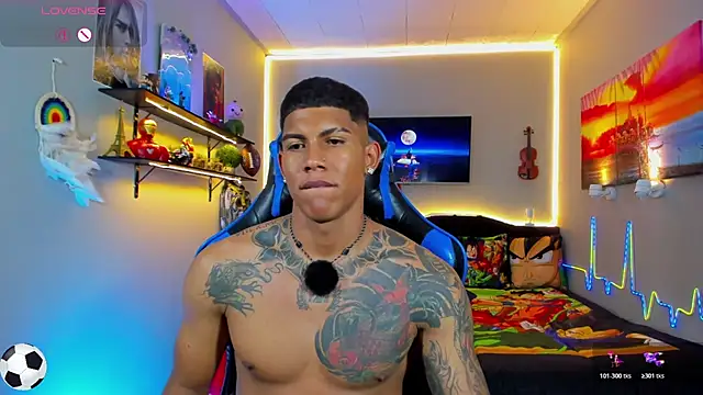 Show modela Damian_latinxxx na web-kameri