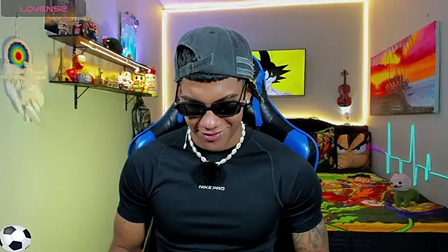 Damian_latinxxx 网络视讯表演