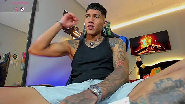 Pertunjukan Kamera Web Damian_latinxxx