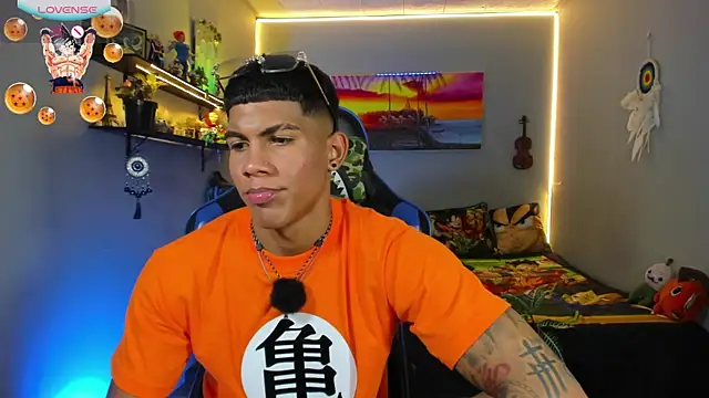 Damian_latinxxx's Webcam Show