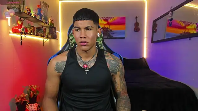 Pokazy przed kamerką – Damian_latinxxx