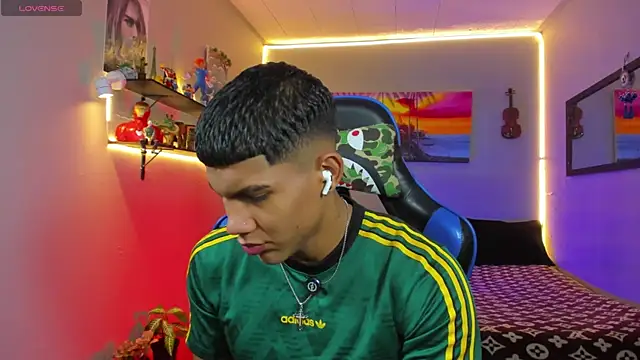 Damian_latinxxx's Webcam Show