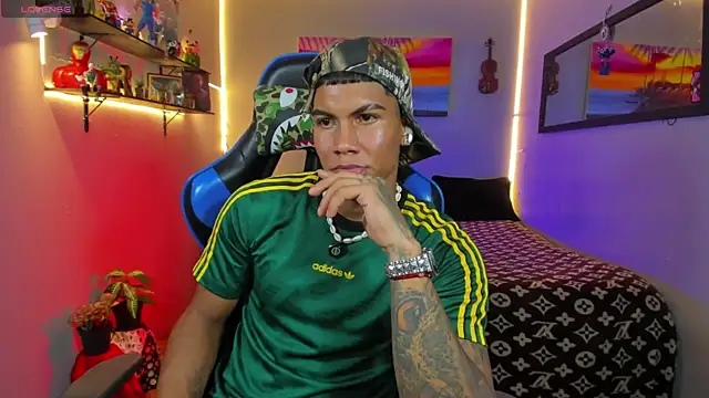 Pokazy przed kamerką – Damian_latinxxx