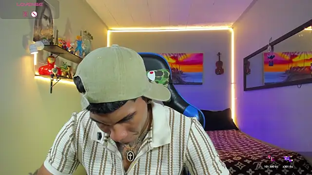 Damian_latinxxx Show in webcam