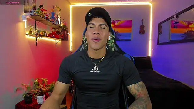 Damian_latinxxx Adlı Modelin Web Kamerası Şovu