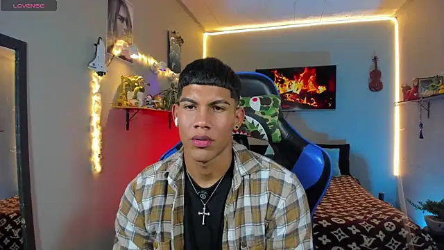 Damian_latinxxx's Webcam Show