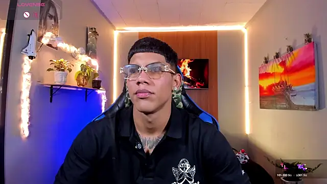 Pokazy przed kamerką – Damian_latinxxx