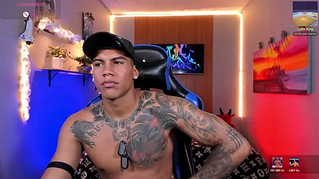 Damian_latinxxx's Webcam Show