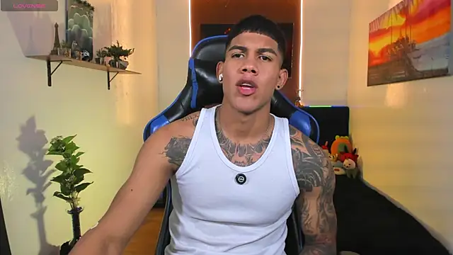 Damian_latinxxx's Webcam Show