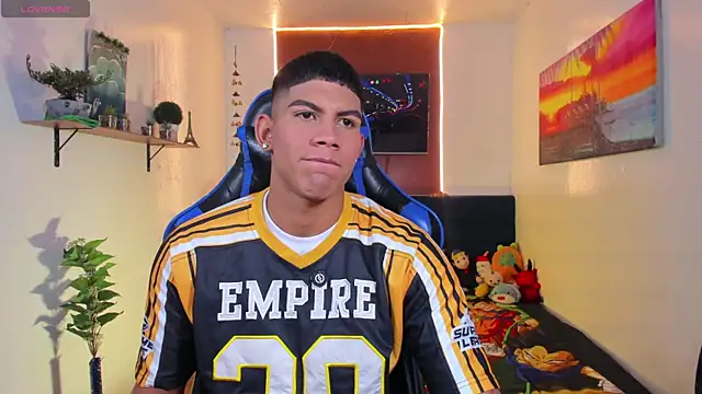 Damian_latinxxx 网络视讯表演