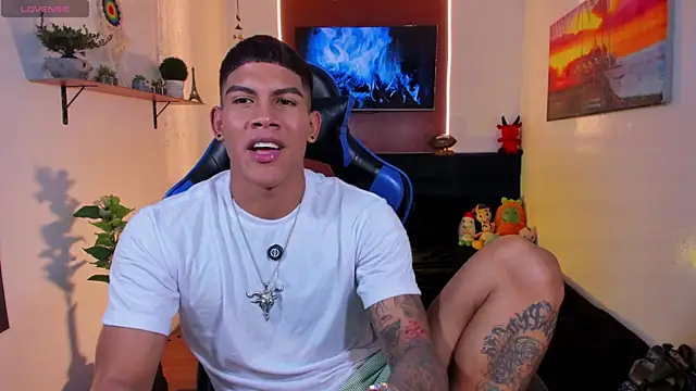 Damian_latinxxx 网络视讯表演